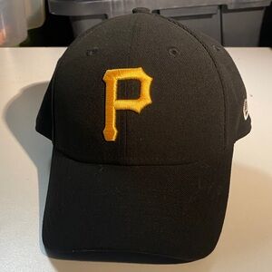 Pittsburgh Pirates MLB Black and Gold Adjustable Men’s Baseball Hat Cap